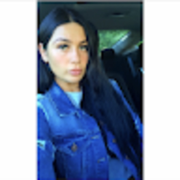 Meet your Posher, Amanda - Picture 1 of 1